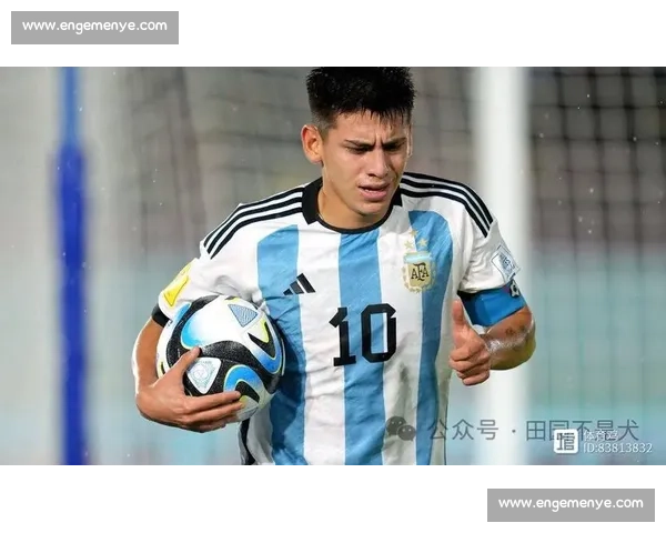 罗马重磅加码！埃切维里买断费涨至 3300 万欧，曼城保留 4000 万回购权