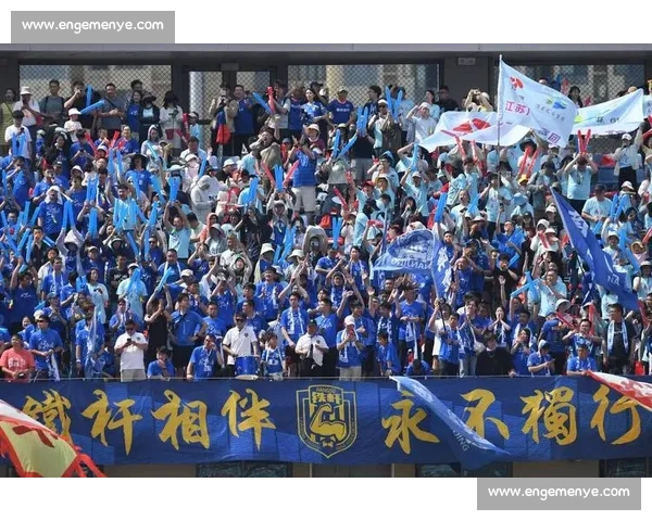 董路自荐执教苏超常州队并观战南京战，坦言 “不做主帅但愿助力”